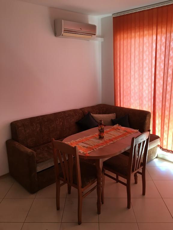 Adonai Apartments Nesebar Esterno foto